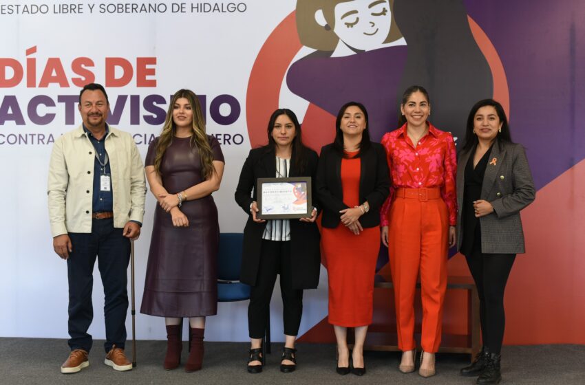  Imparten conferencia sobre violencia psicológica en mujeres