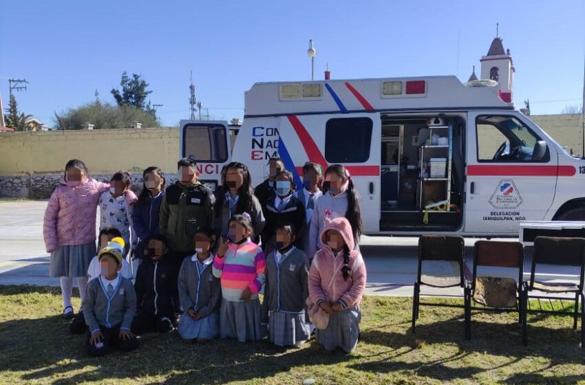  CNE Ixmiquilpan realiza acercamiento con alumnos en materia de atención de emergencias