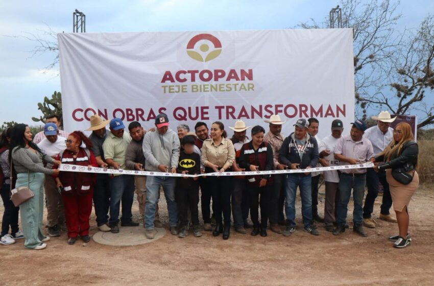  Familias de Boxaxni, por fin, cuentan con drenaje sanitario