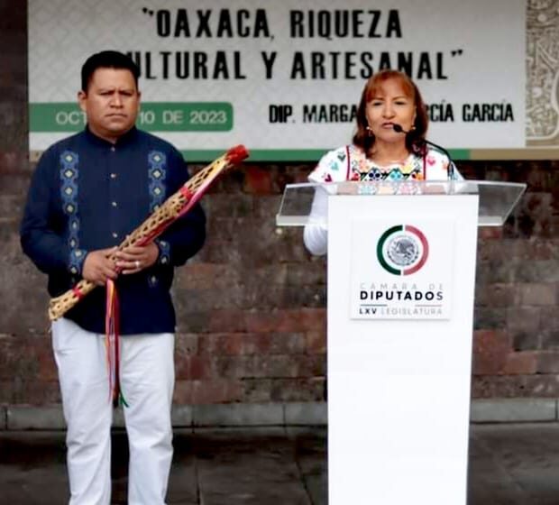  Hugo César Martínez: 15 años elaborando el Bastón de Mando