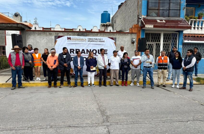  Inicia rehabilitación de drenaje sanitario en la calle 2 de Enero