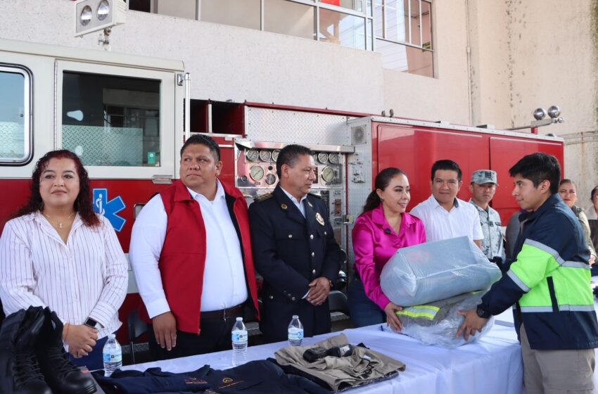  Administración de Imelda Cuéllar Cano dota de nuevos uniformes a elementos de Protección Civil de Actopan